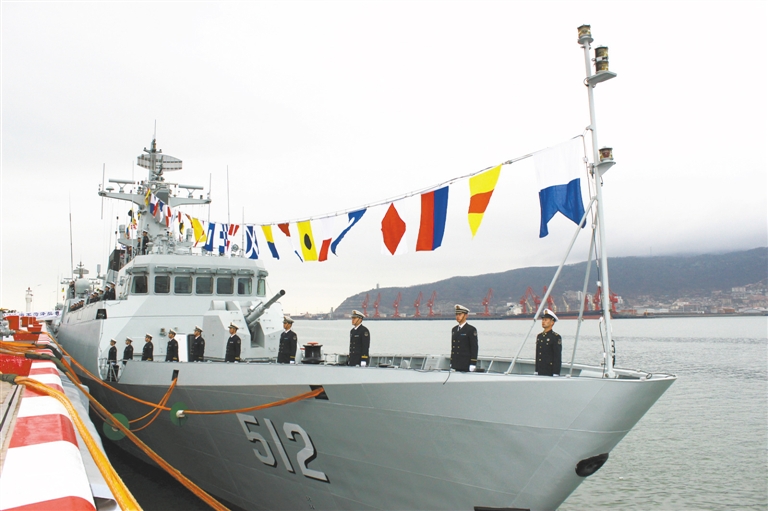 菏泽舰正式加入人民海军战斗序列